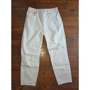 Abercrombie & Fitch The Mom High Rise Curve Love White Jeans